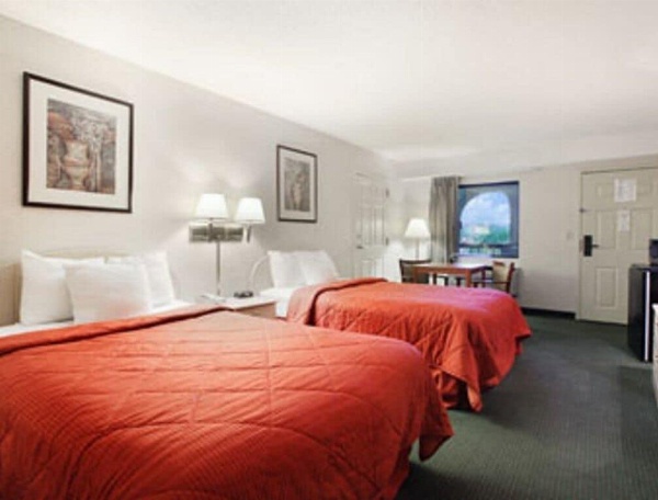 Days Inn & Suites by Wyndham Columbia Airport image 15